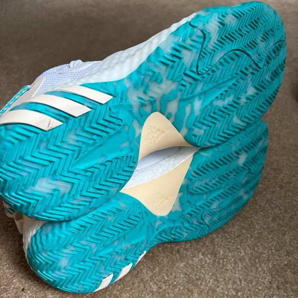 James Harden Vol 6 Basketball Sneaker - Picture 7 of 8